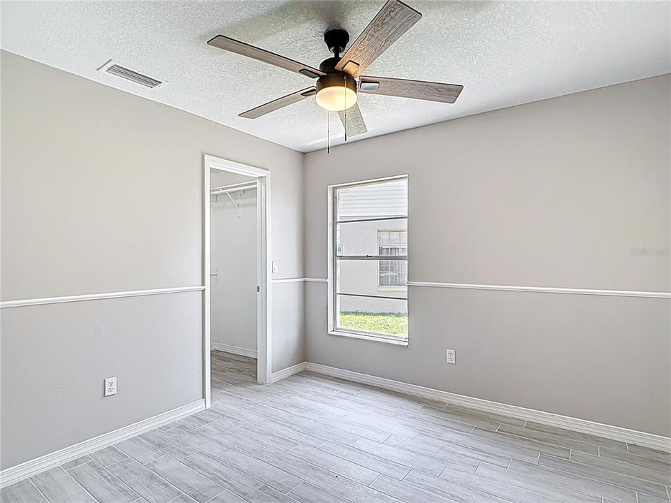 For Sale: $355,000 (3 beds, 2 baths, 1299 Square Feet)