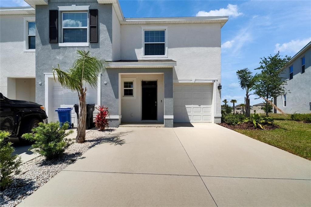 En Venta: $305,000 (3 camas, 2 baños, 1785 Pies cuadrados)