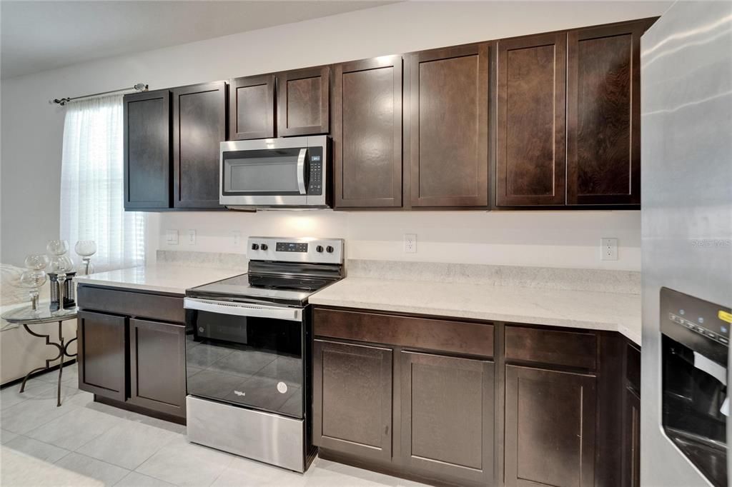 En Venta: $305,000 (3 camas, 2 baños, 1785 Pies cuadrados)