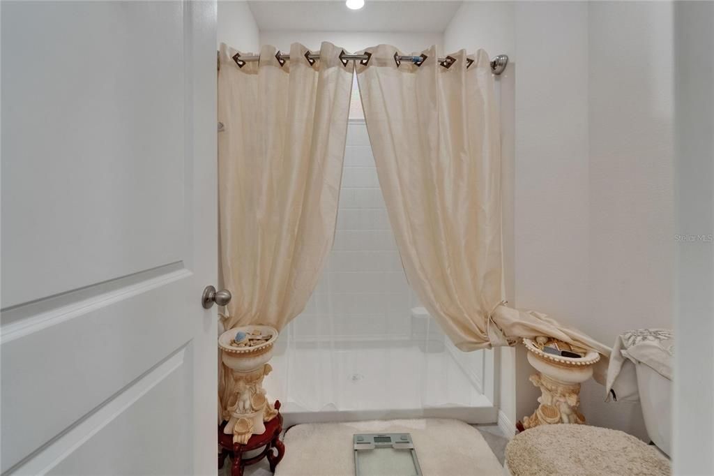 En Venta: $305,000 (3 camas, 2 baños, 1785 Pies cuadrados)