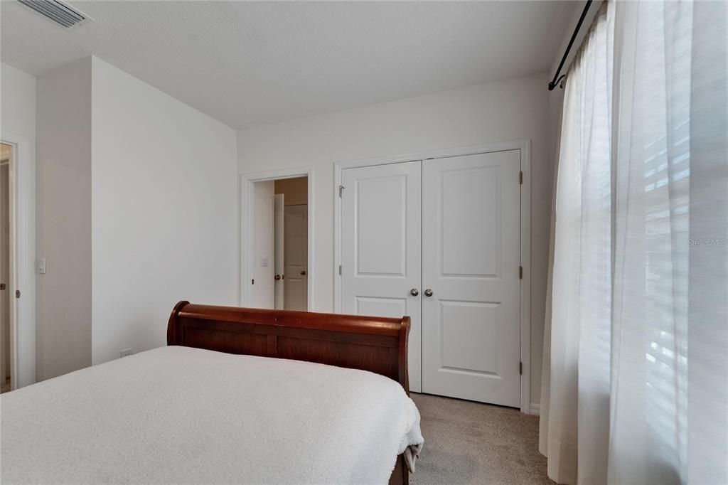 En Venta: $305,000 (3 camas, 2 baños, 1785 Pies cuadrados)