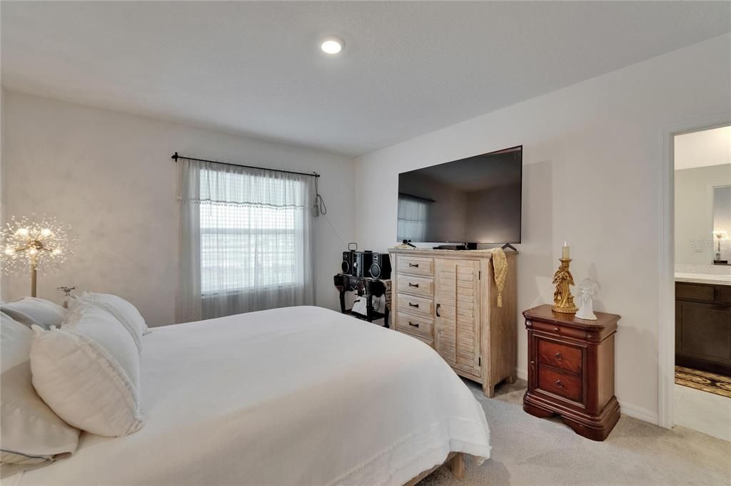 En Venta: $305,000 (3 camas, 2 baños, 1785 Pies cuadrados)