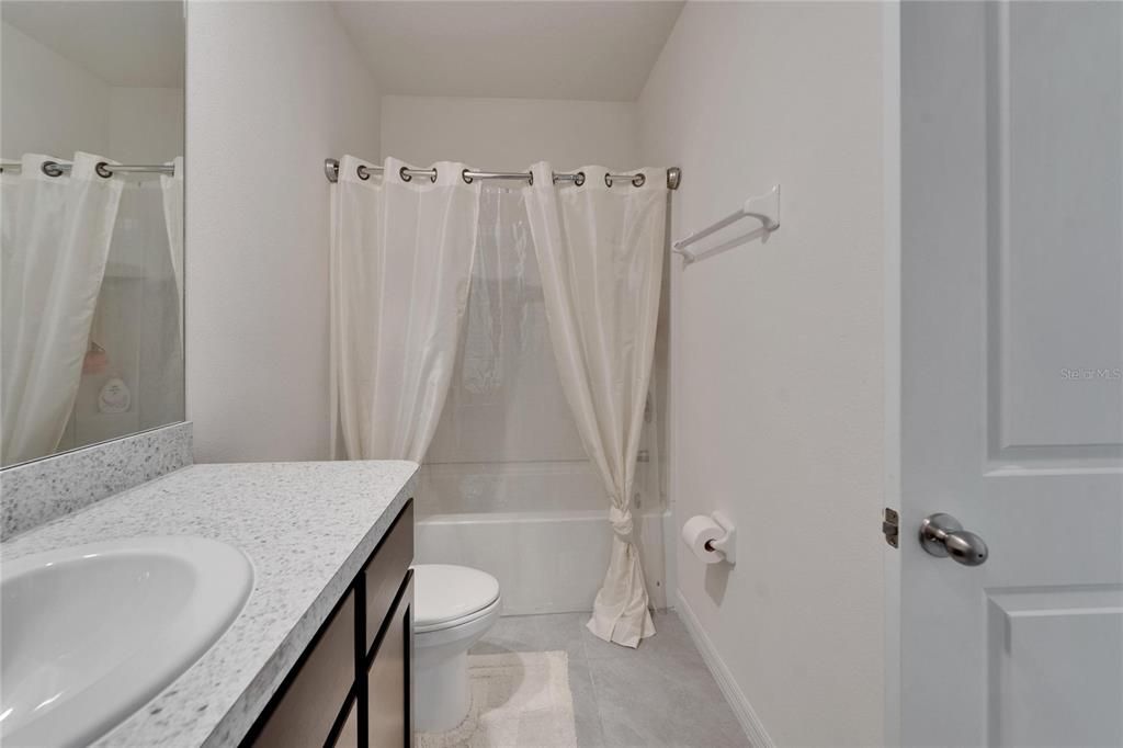 En Venta: $305,000 (3 camas, 2 baños, 1785 Pies cuadrados)