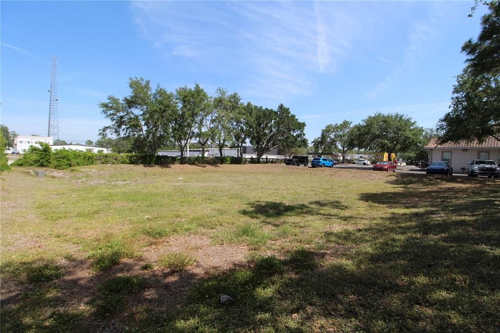 For Sale: $1,375,000 (0.45 acres)