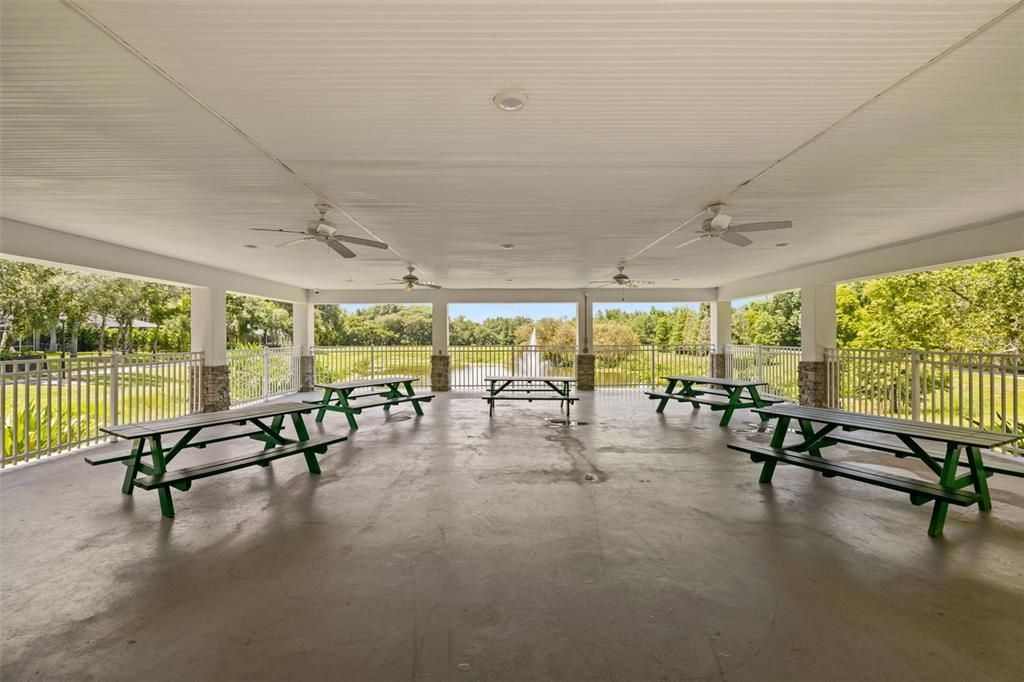 На продажу: $1,050,000 (4 спален, 5 ванн, 4300 Квадратных фут)