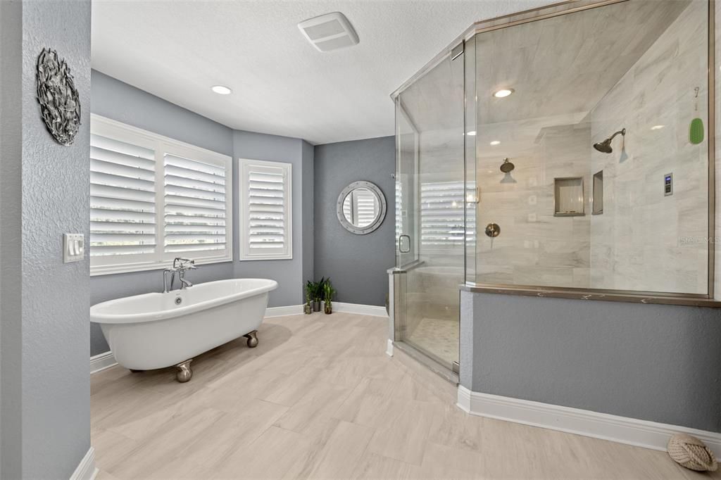 На продажу: $1,050,000 (4 спален, 5 ванн, 4300 Квадратных фут)