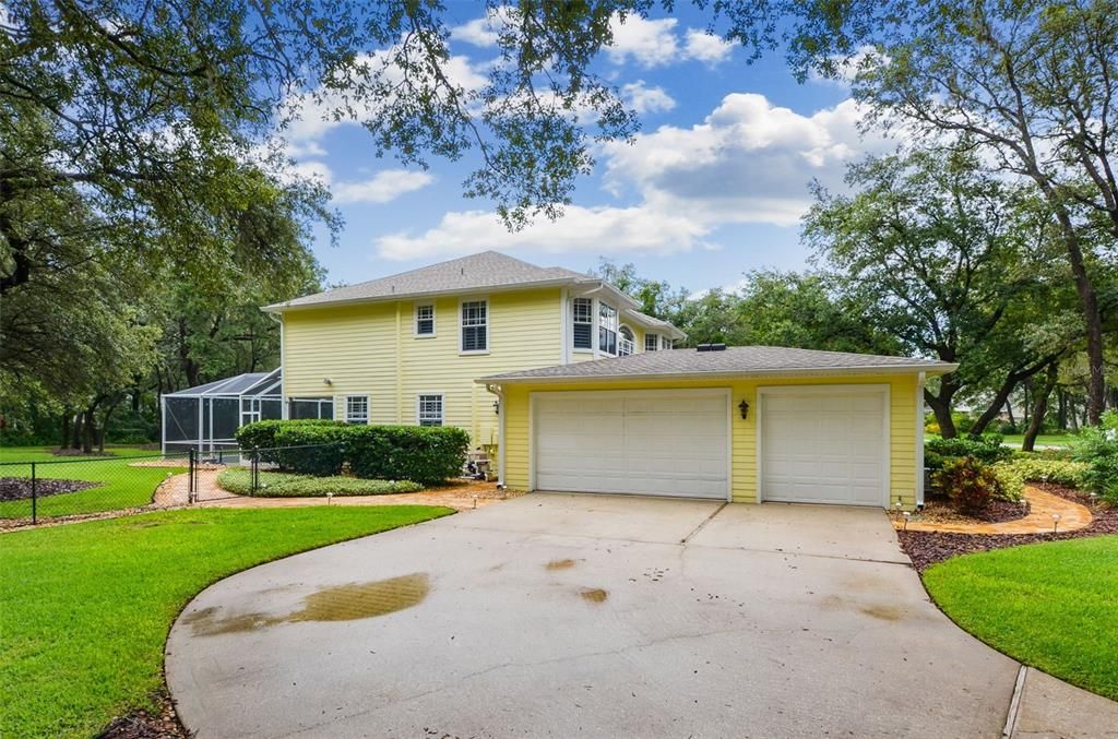 На продажу: $1,050,000 (4 спален, 5 ванн, 4300 Квадратных фут)