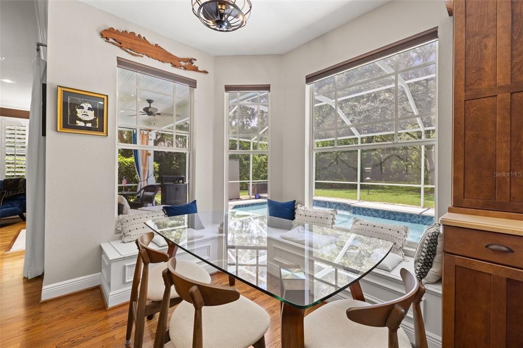 На продажу: $1,050,000 (4 спален, 5 ванн, 4300 Квадратных фут)