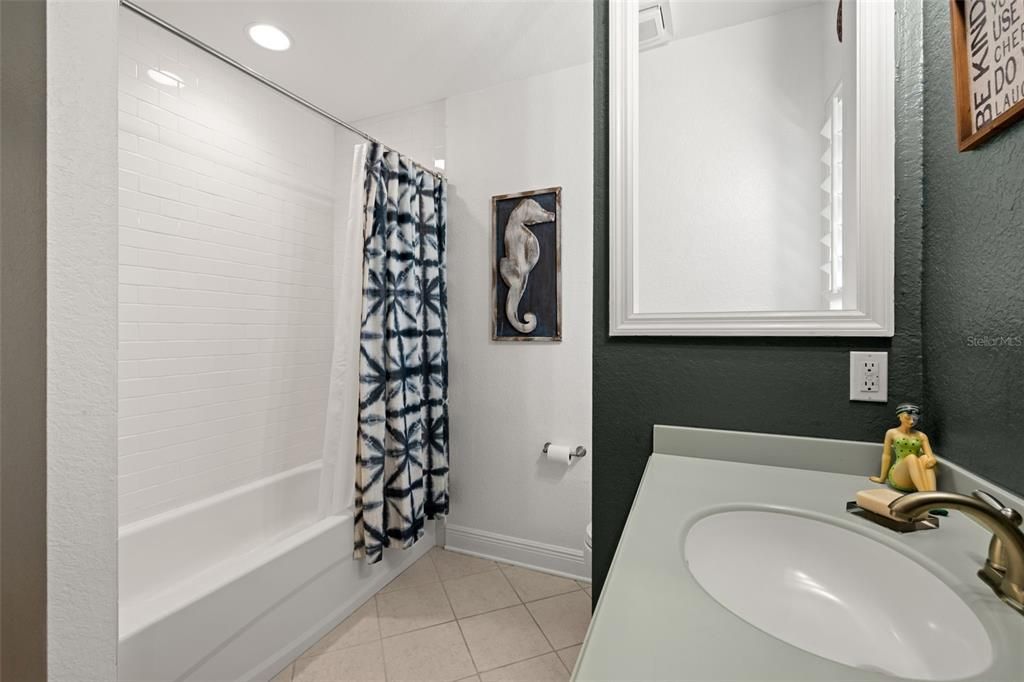 На продажу: $1,050,000 (4 спален, 5 ванн, 4300 Квадратных фут)