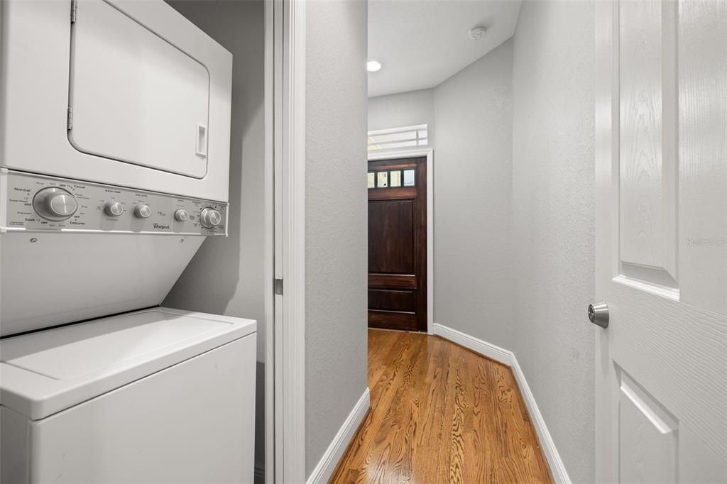 На продажу: $1,050,000 (4 спален, 5 ванн, 4300 Квадратных фут)