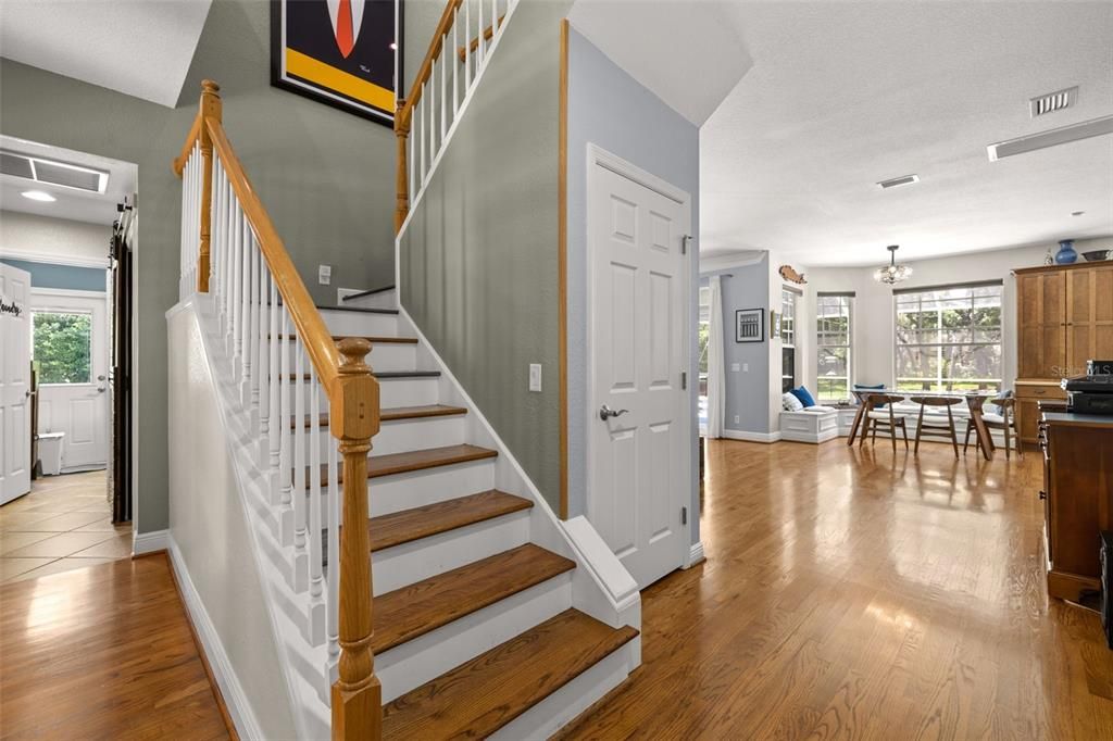 На продажу: $1,050,000 (4 спален, 5 ванн, 4300 Квадратных фут)