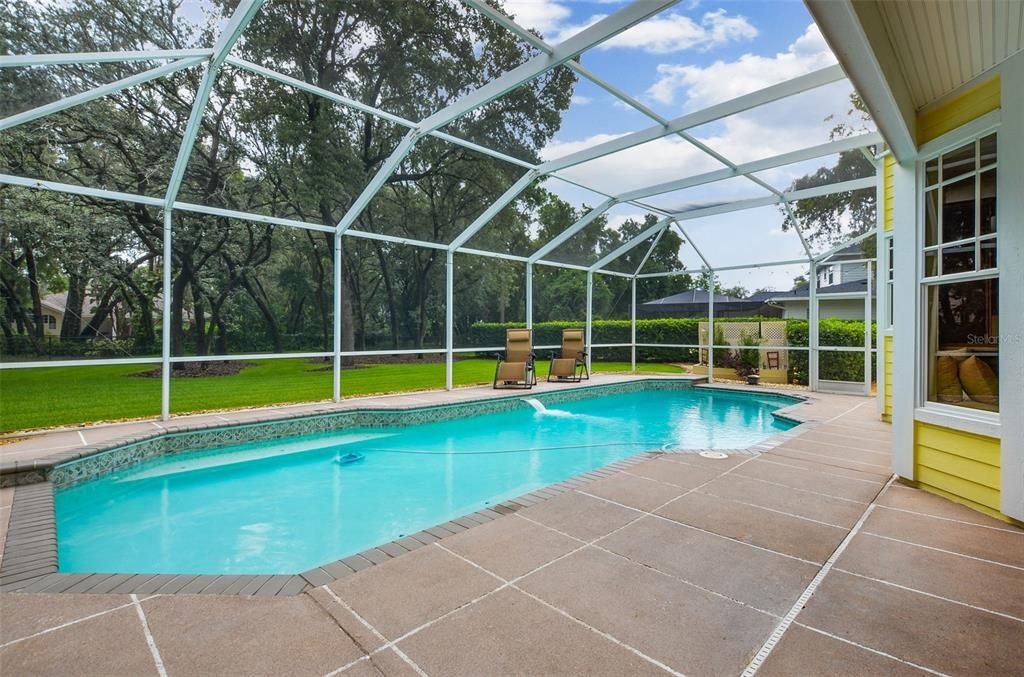 На продажу: $1,050,000 (4 спален, 5 ванн, 4300 Квадратных фут)