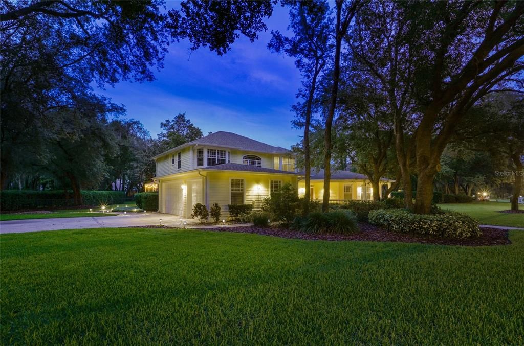 На продажу: $1,050,000 (4 спален, 5 ванн, 4300 Квадратных фут)