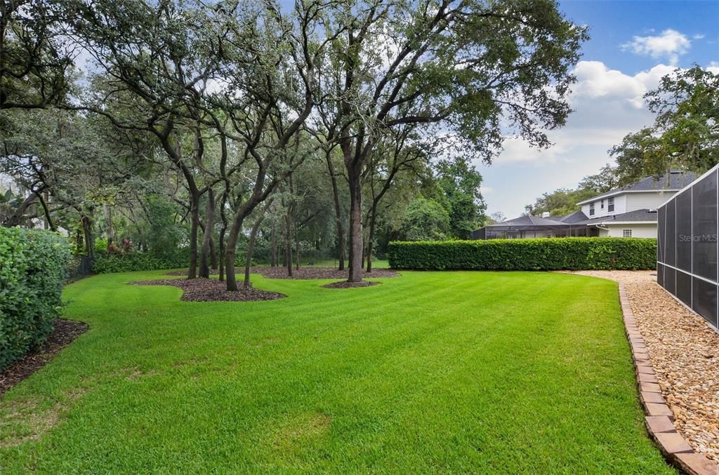 На продажу: $1,050,000 (4 спален, 5 ванн, 4300 Квадратных фут)