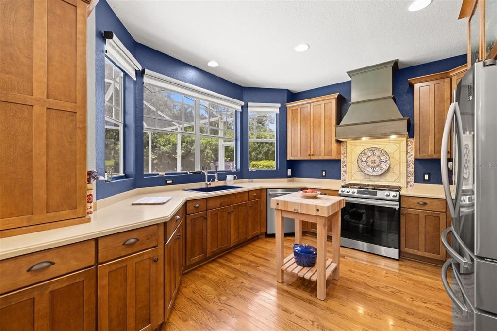 На продажу: $1,050,000 (4 спален, 5 ванн, 4300 Квадратных фут)