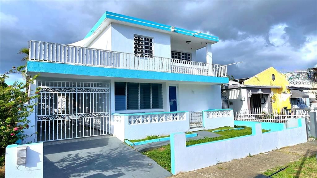 待售: $243,000 (6 贝兹, 0 浴室, 1600 平方英尺)