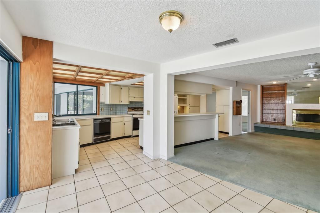 待售: $1,119,000 (4 贝兹, 2 浴室, 2843 平方英尺)