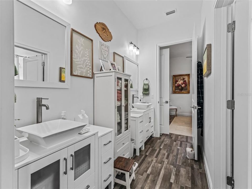 For Sale: $1,127,000 (4 beds, 3 baths, 2746 Square Feet)