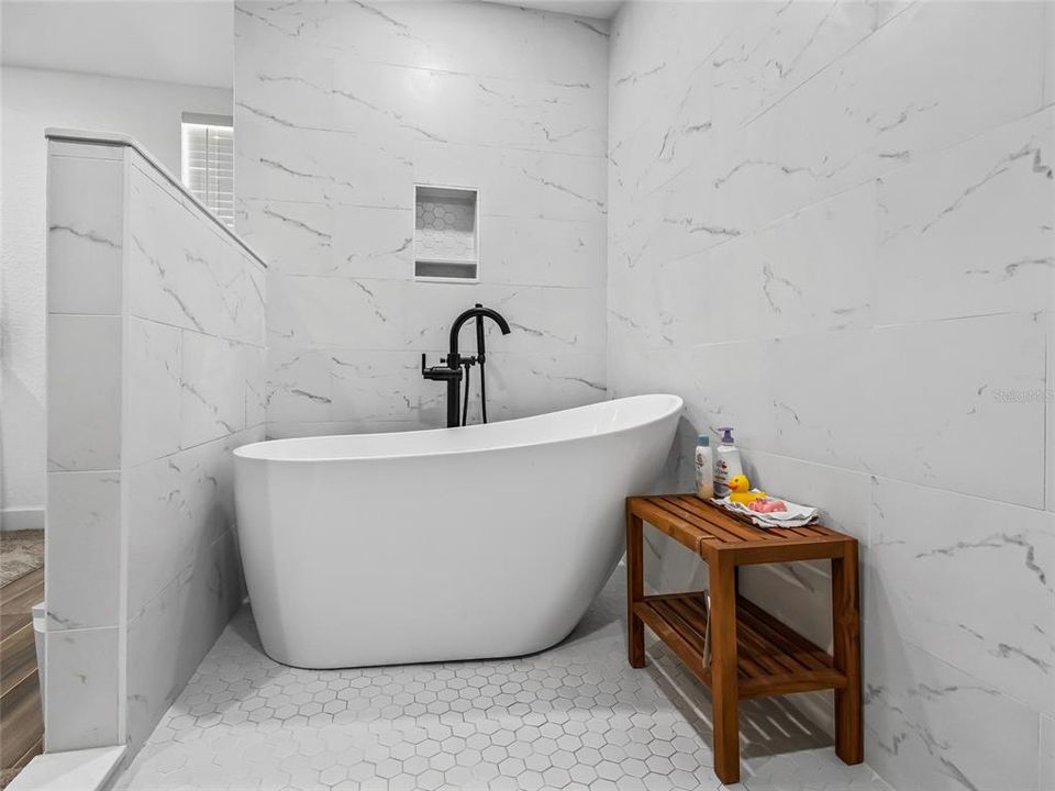 For Sale: $1,127,000 (4 beds, 3 baths, 2746 Square Feet)