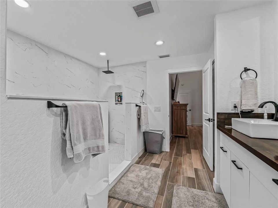 For Sale: $1,127,000 (4 beds, 3 baths, 2746 Square Feet)