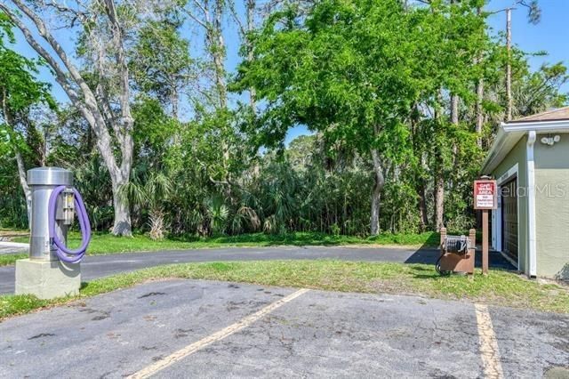 Active With Contract: $267,900 (1 beds, 1 baths, 993 Square Feet)