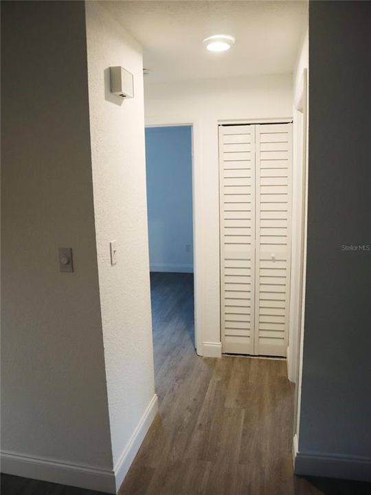 待售: $210,000 (3 贝兹, 1 浴室, 1044 平方英尺)