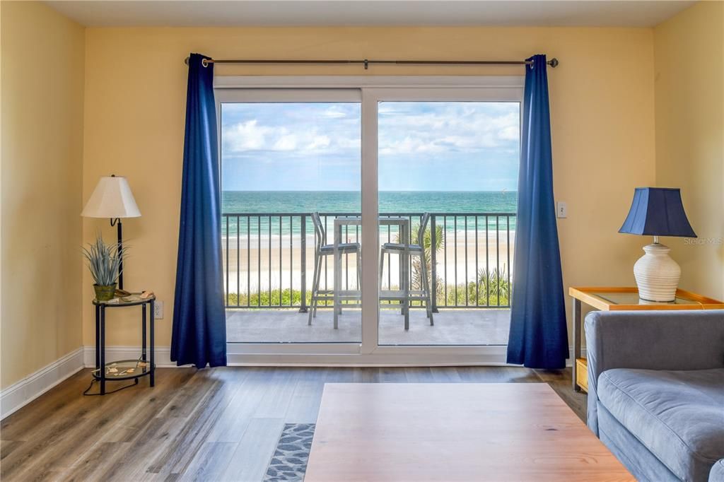 For Sale: $694,000 (2 beds, 2 baths, 1064 Square Feet)