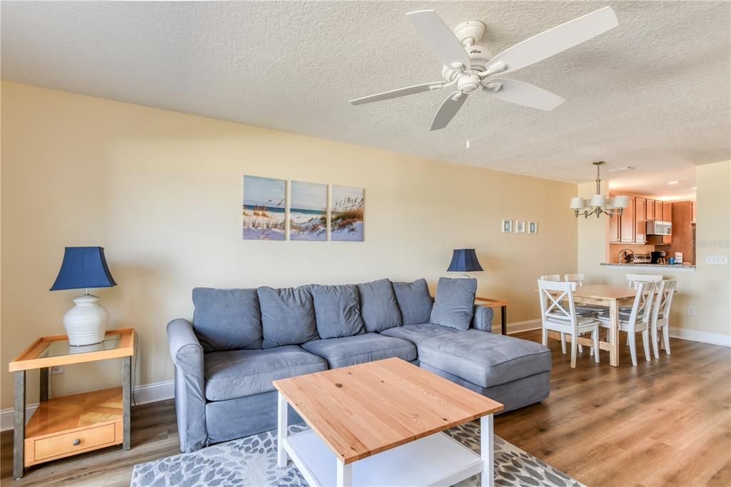 For Sale: $694,000 (2 beds, 2 baths, 1064 Square Feet)