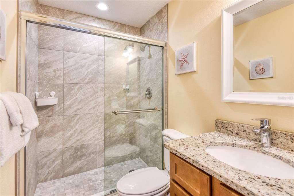 For Sale: $694,000 (2 beds, 2 baths, 1064 Square Feet)