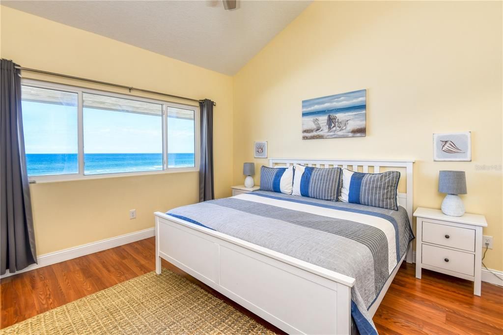 For Sale: $694,000 (2 beds, 2 baths, 1064 Square Feet)