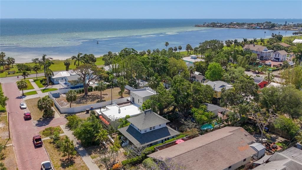 Recently Sold: $565,000 (3 beds, 2 baths, 1508 Square Feet)