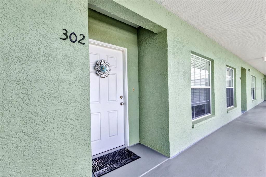 Activo con contrato: $149,000 (2 camas, 2 baños, 996 Pies cuadrados)