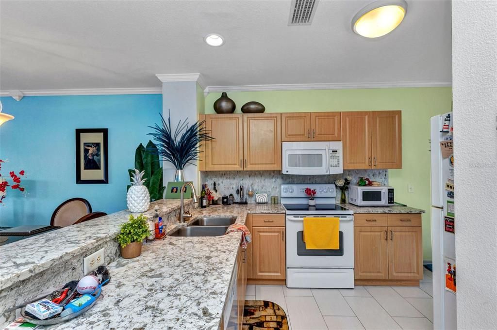 Activo con contrato: $149,000 (2 camas, 2 baños, 996 Pies cuadrados)