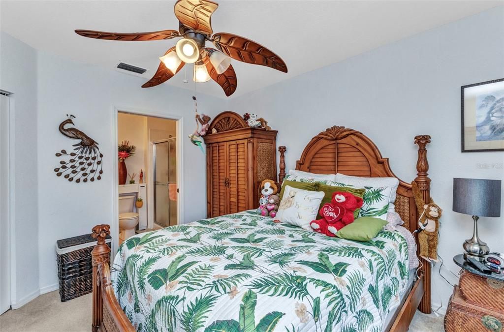 Activo con contrato: $149,000 (2 camas, 2 baños, 996 Pies cuadrados)