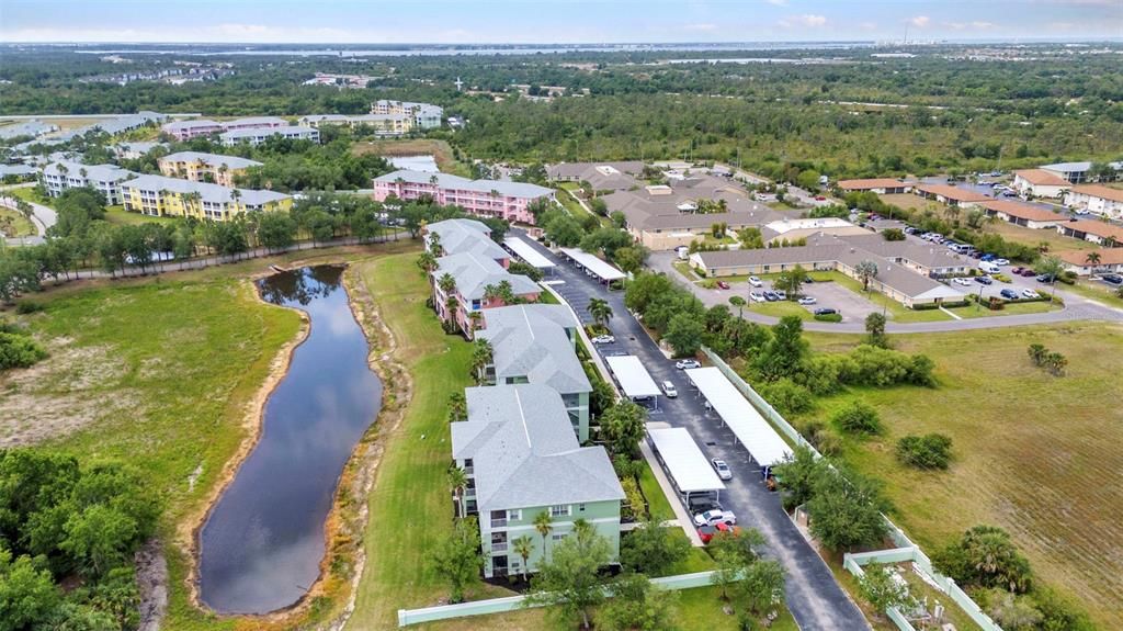 Activo con contrato: $149,000 (2 camas, 2 baños, 996 Pies cuadrados)