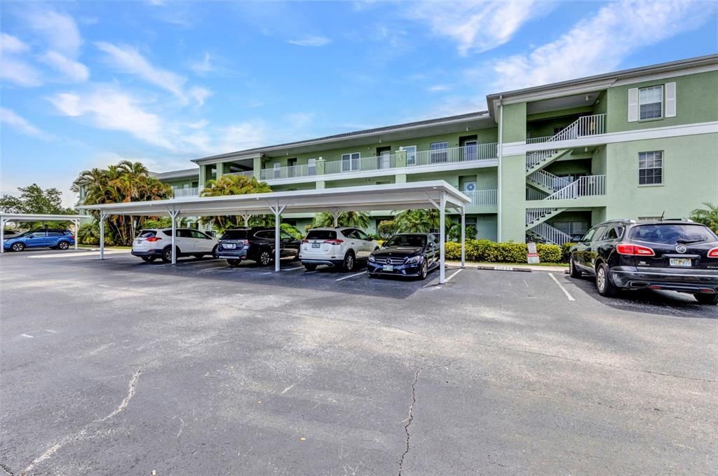 Activo con contrato: $149,000 (2 camas, 2 baños, 996 Pies cuadrados)