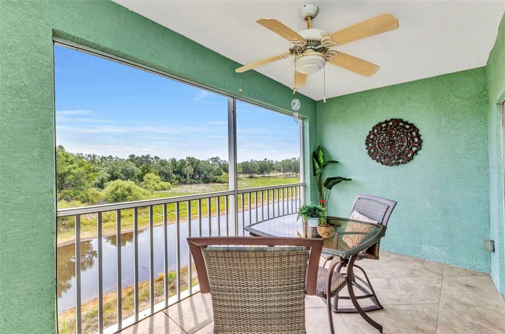 Activo con contrato: $149,000 (2 camas, 2 baños, 996 Pies cuadrados)