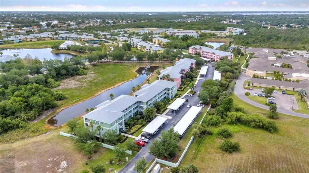 Activo con contrato: $149,000 (2 camas, 2 baños, 996 Pies cuadrados)