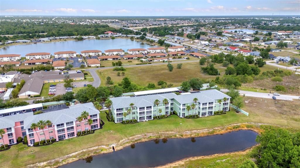 Activo con contrato: $149,000 (2 camas, 2 baños, 996 Pies cuadrados)