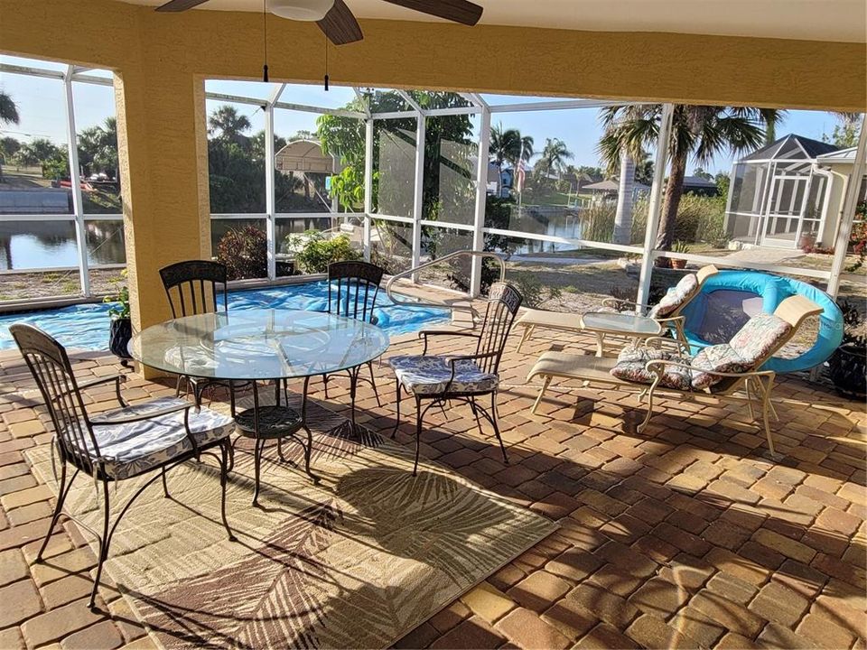 For Rent: $3,000 (3 beds, 2 baths, 2153 Square Feet)