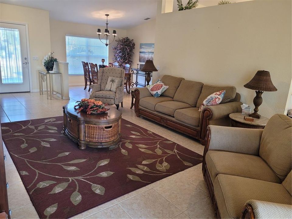 For Rent: $3,000 (3 beds, 2 baths, 2153 Square Feet)