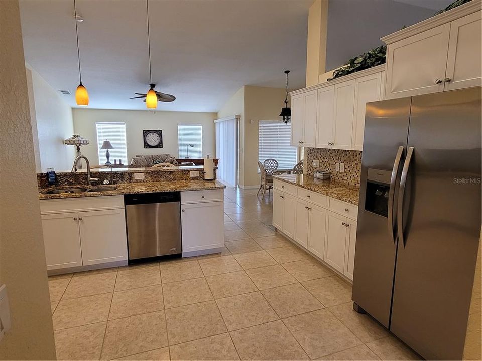 For Rent: $3,000 (3 beds, 2 baths, 2153 Square Feet)