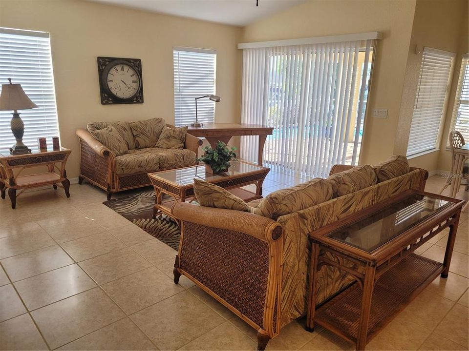 For Rent: $3,000 (3 beds, 2 baths, 2153 Square Feet)