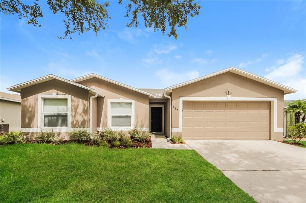 Recientemente alquilado: $2,570 (4 camas, 2 baños, 1476 Pies cuadrados)