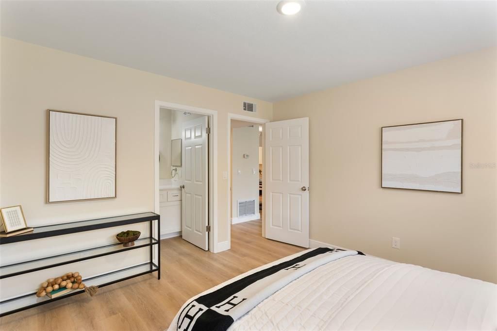 En Venta: $225,000 (3 camas, 2 baños, 1200 Pies cuadrados)