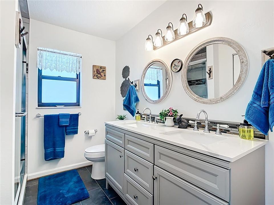 待售: $720,000 (3 贝兹, 2 浴室, 1680 平方英尺)