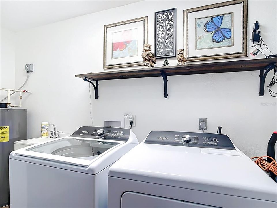 待售: $720,000 (3 贝兹, 2 浴室, 1680 平方英尺)