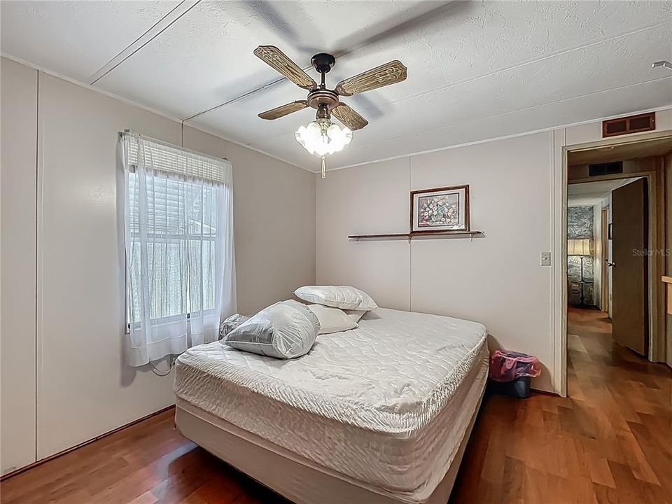 На продажу: $139,000 (2 спален, 2 ванн, 960 Квадратных фут)