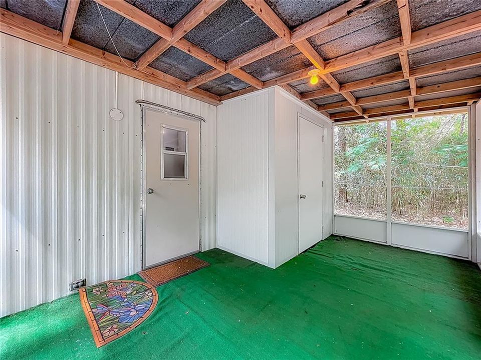 На продажу: $139,000 (2 спален, 2 ванн, 960 Квадратных фут)