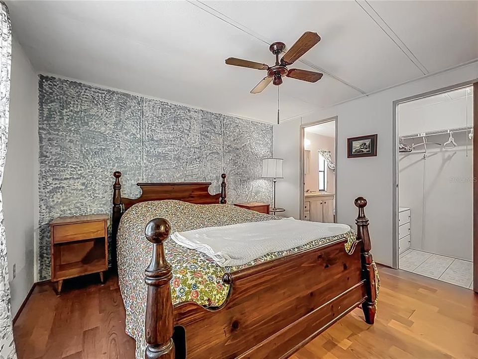 На продажу: $139,000 (2 спален, 2 ванн, 960 Квадратных фут)